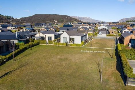 Photo of property in 32 Obelisk Street, Wanaka, 9305