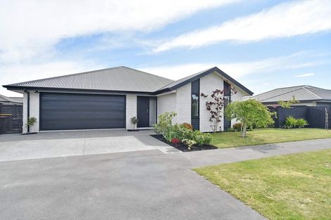 Photo of property in 11 Makawe Roa Street, Marshland, Christchurch, 8083
