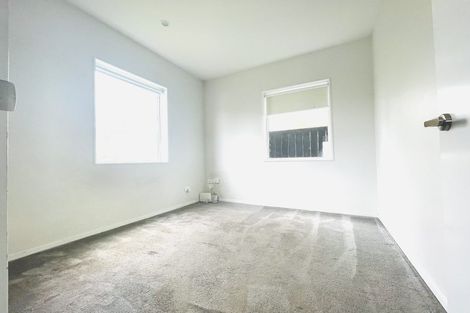 Photo of property in 7 Warbler Crescent, Papakura, 2110