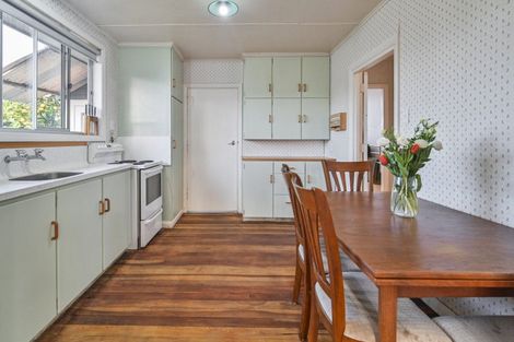 Photo of property in 714 Grove Road, Mayfair, Hastings, 4122