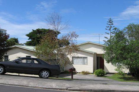 Photo of property in 10 Relko Crescent, Torbay, Auckland, 0630