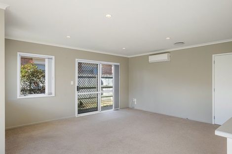 Photo of property in Trackside Villas, 55/91 Mako Mako Road, Levin, 5510