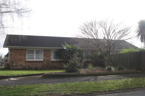 Photo of property in 1 Southsea Crescent, Silverdale, Hamilton, 3216