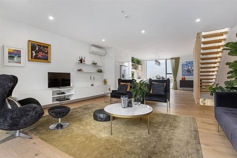 Photo of property in Sugar Lane Apartments, 11/31 Rawene Road, Birkenhead, Auckland, 0626