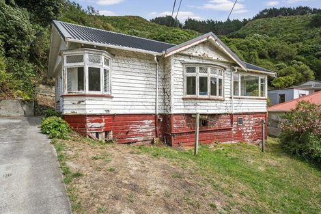 Photo of property in 101 Happy Valley Road, Owhiro Bay, Wellington, 6023