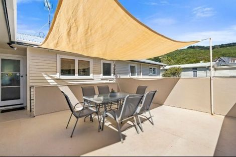 Photo of property in 38 Larsen Crescent, Tawa, Wellington, 5028