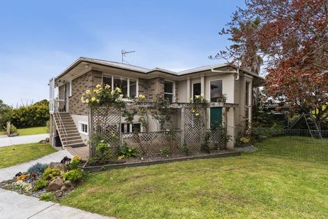 Photo of property in 96 Colwill Road, Massey, Auckland, 0614