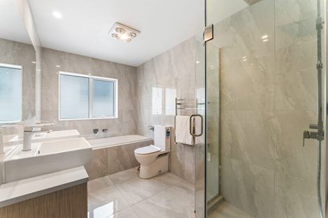 Photo of property in 42 Lime Hill Rise, Flat Bush, Auckland, 2019