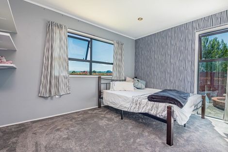 Photo of property in 24 Halls Road, Pahiatua, 4910