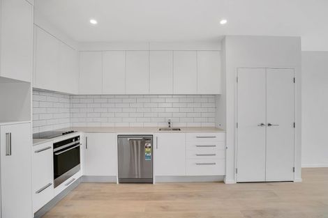 Photo of property in 207/2 Ko Street, Northcote, Auckland, 0627