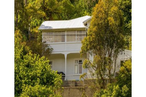 Photo of property in 150 Upland Road, Kelburn, Wellington, 6012