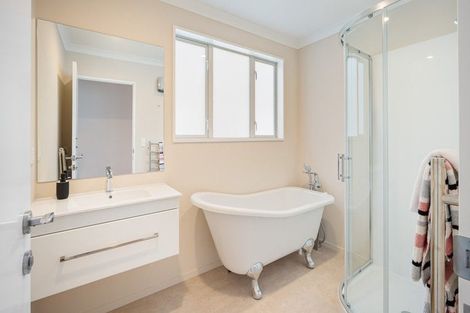 Photo of property in 1/4 Woodlau Rise, Huntsbury, Christchurch, 8022