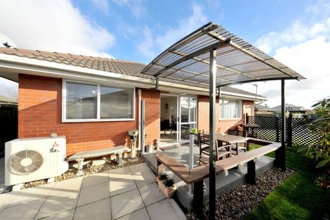 Photo of property in 2/6 Bella Rosa Drive, Hei Hei, Christchurch, 8042