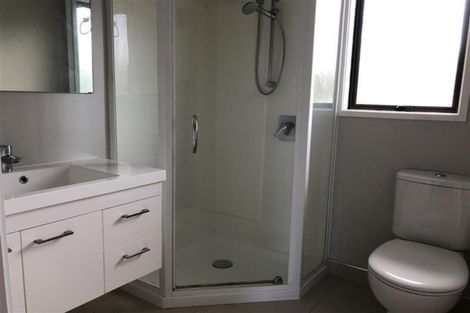 Photo of property in 45a Sutton Crescent, Papakura, 2110