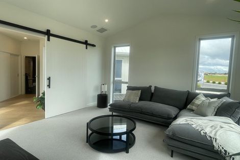 Photo of property in 94 Hugo Shaw Drive, Cambridge, 3434