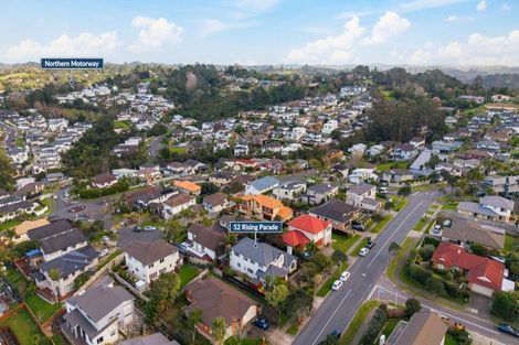 Photo of property in 52 Rising Parade, Fairview Heights, Auckland, 0632