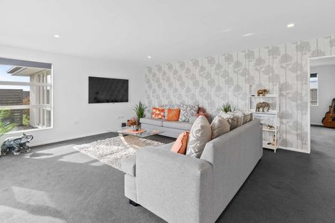 Photo of property in 32 Sutherland Drive, Kaiapoi, 7630