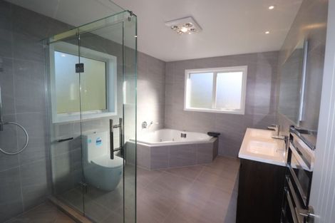 Photo of property in 36 Mettam Drive, Swanson, Auckland, 0614