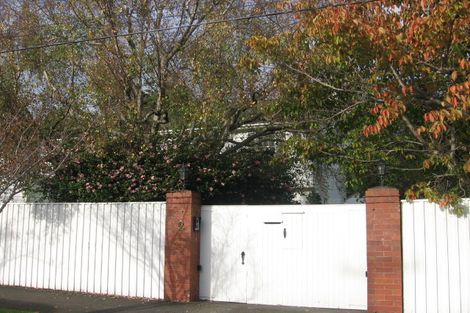 Photo of property in 2 Hautana Square, Woburn, Lower Hutt, 5010