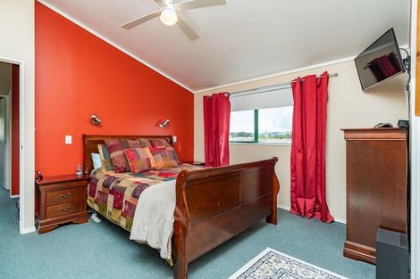 Photo of property in 1 Ferry Road, Waipu, 0510