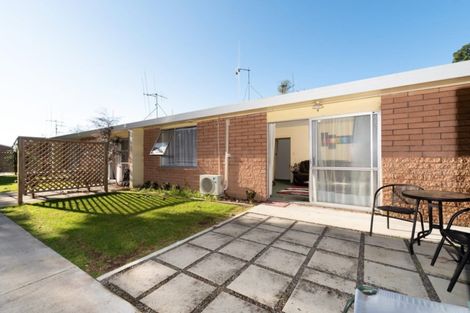 Photo of property in 526 Devonport Road, Tauranga South, Tauranga, 3112