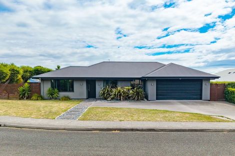 Photo of property in 79 Fergusson Street, Stoke, Nelson, 7011