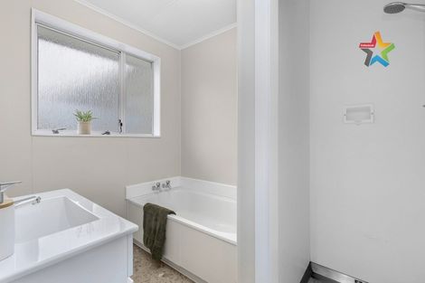 Photo of property in 15b Pencarrow Crescent, Wainuiomata, Lower Hutt, 5014