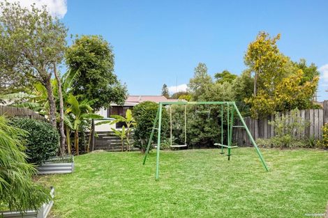 Photo of property in 50 Lakeside Drive, Orewa, 0931