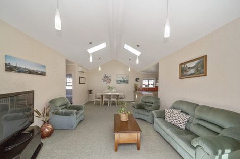 Photo of property in 1/3 Tainui Street, Welbourn, New Plymouth, 4312