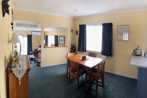 Photo of property in 4a Hoyte Place, Pukehangi, Rotorua, 3015