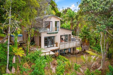 Photo of property in 44 Paturoa Road, Titirangi, Auckland, 0604