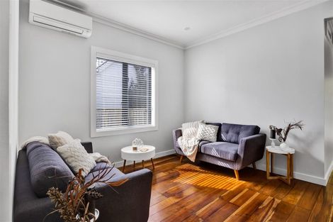 Photo of property in 186 South Road, Hawera, 4610