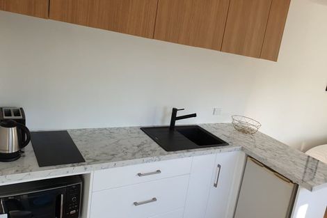 Photo of property in 122 Constable Street, Newtown, Wellington, 6021