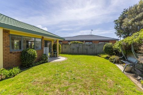 Photo of property in 6 Mistral Place, Paraparaumu Beach, Paraparaumu, 5032