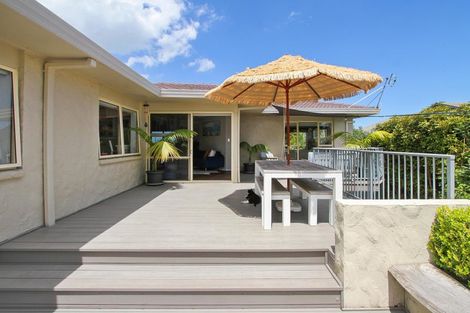Photo of property in 27 Stella Drive, Clarks Beach, 2122