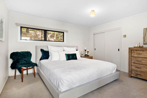 Photo of property in 35 Pluto Place, Beach Haven, Auckland, 0626