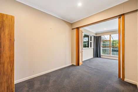Photo of property in 15 Swansea Street, Hokowhitu, Palmerston North, 4410