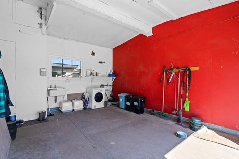 Photo of property in 49 Ferry Road, West Plains, Invercargill, 9879