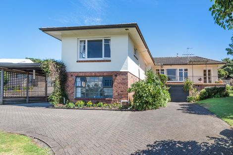 Photo of property in 14 Bilkey Avenue, Pukekohe, 2120