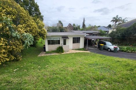 Photo of property in 1/406 Glenfield Road, Glenfield, Auckland, 0629
