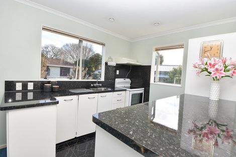 Photo of property in 10a Deller Drive, Carterton, 5713