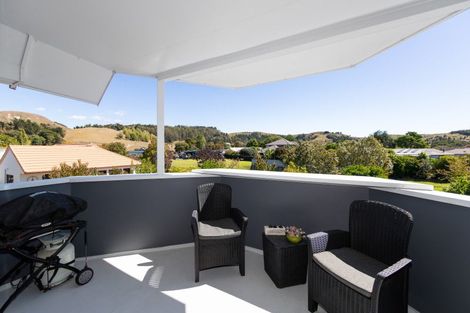 Photo of property in 38 Kensington Drive, Taradale, Napier, 4112