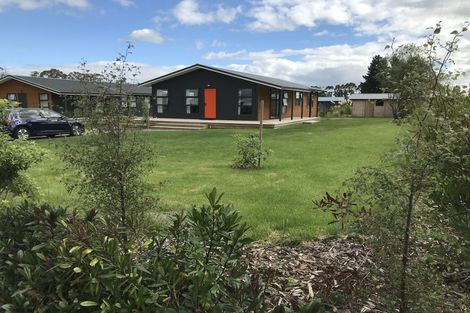 Photo of property in 2 Ataahua Place, Featherston, 5710