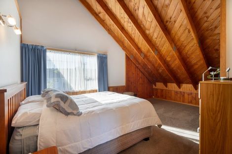 Photo of property in 19 Jillett Street, Titahi Bay, Porirua, 5022