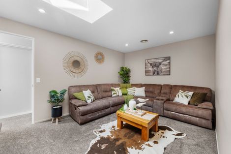 Photo of property in 11 Natalie Place, Harewood, Christchurch, 8051