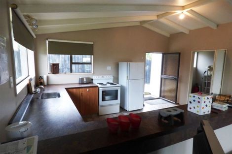 Photo of property in 16 Kamahi Street, Kaka Point, Balclutha, 9271