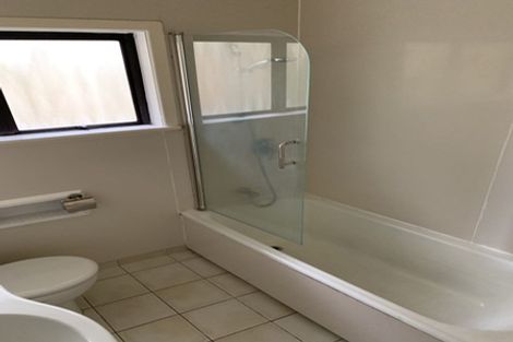 Photo of property in 41 Forrest Hill Road, Milford, Auckland, 0620