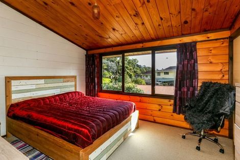 Photo of property in 14 Ambury Place, Merrilands, New Plymouth, 4312