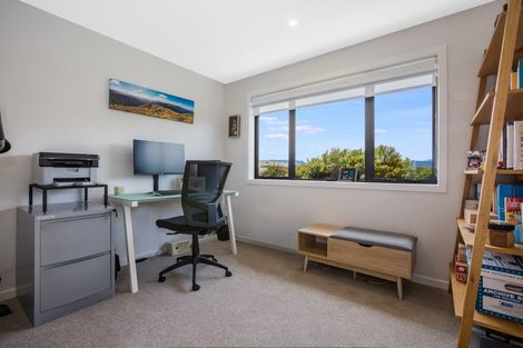 Photo of property in 158b Kahu Road, Paremata, Porirua, 5024