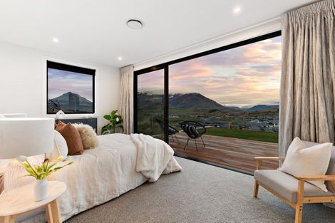 Photo of property in 125 Spur Ridge Rise, Jacks Point, 9371